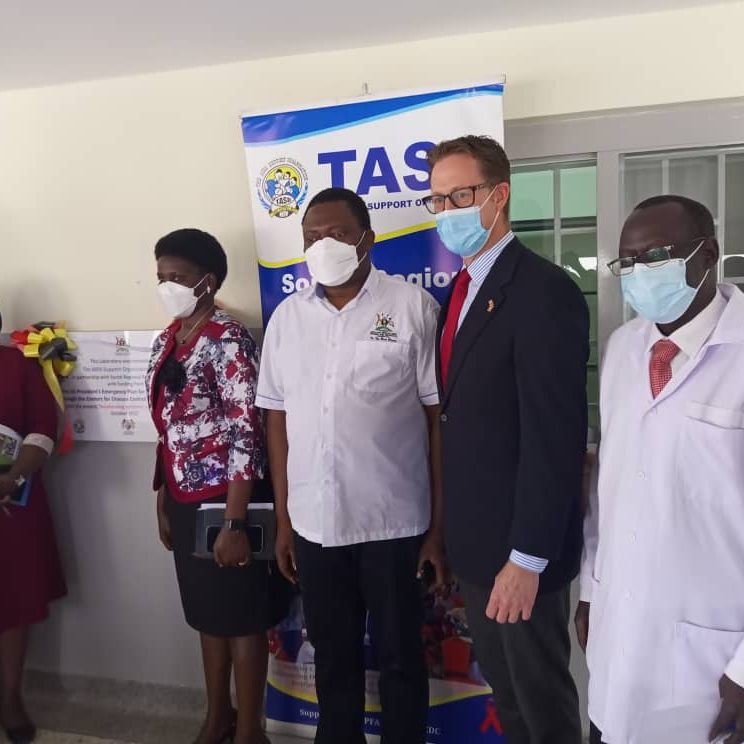 Dr. Ben Watmon Soroti Hospital director together with Dr Arthur Fitzmaurice next to him and Dr Charse Olaro representing PS ministry of health during the commission